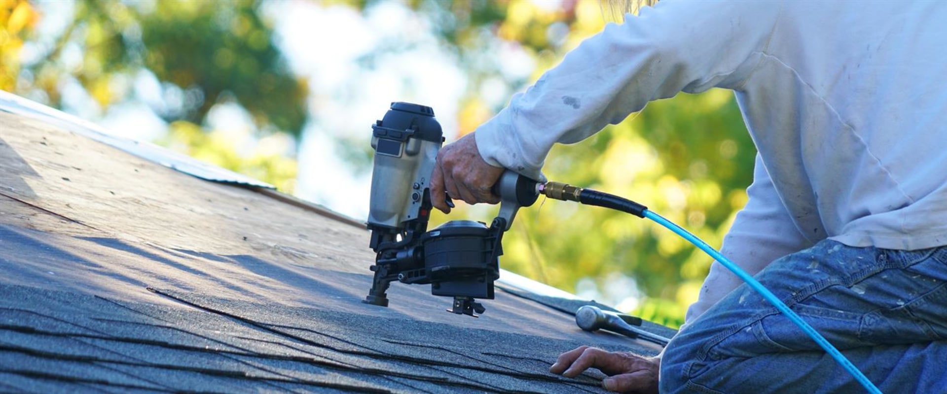 How to Effectively Manage Customer Interactions and Relationships in the Roofing Industry